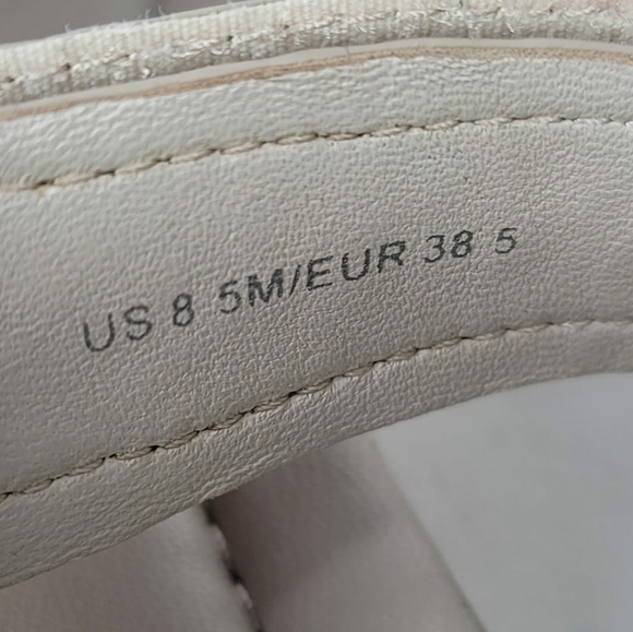 Vince Ajustable Strap Sandals Sz 8.5M Beige plataform sandals - Picture 7 of 8